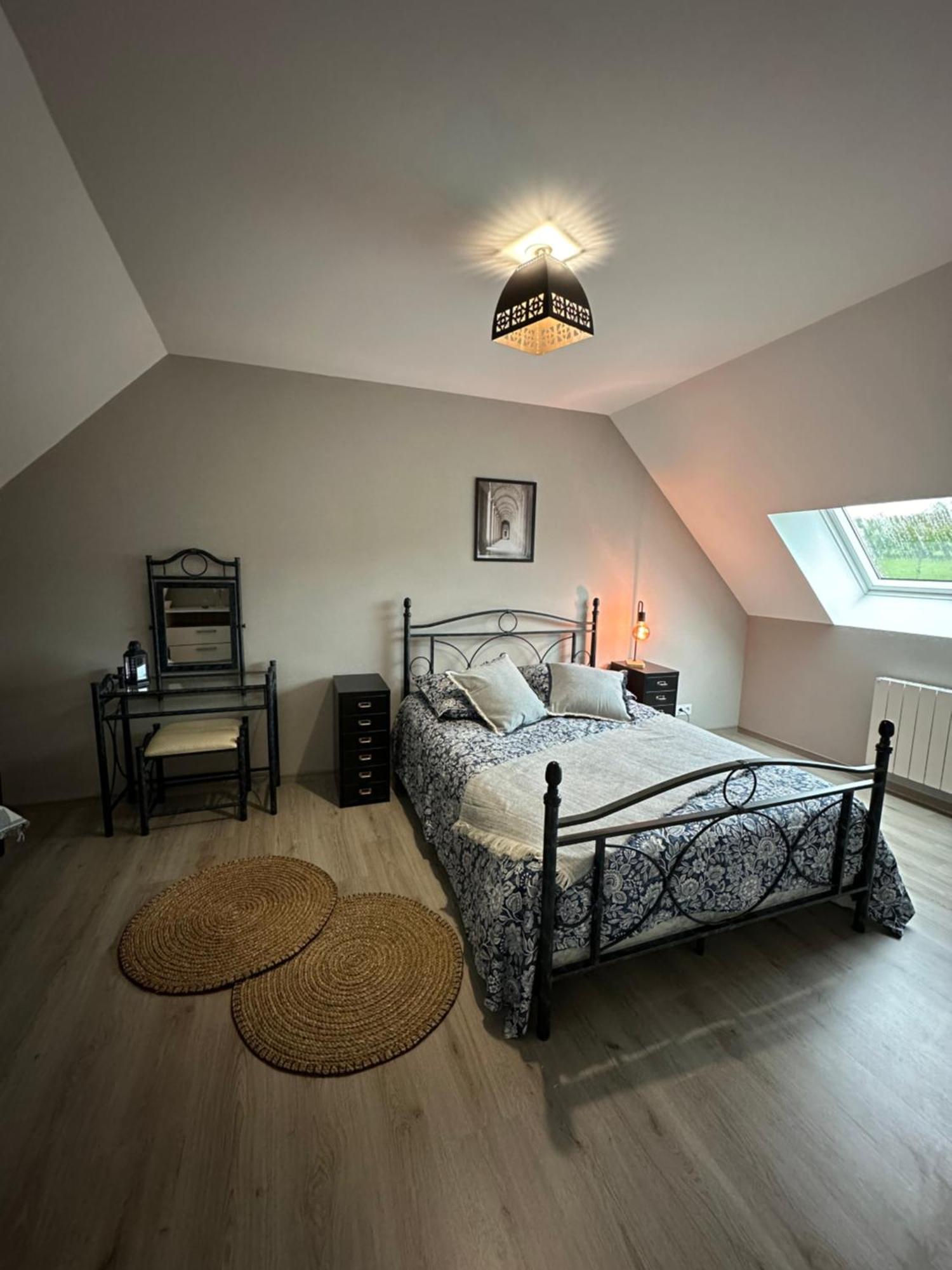 Gite De Monthardrou Le Beny-Bocage Экстерьер фото